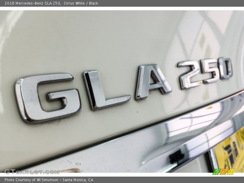 Cirrus White / Black 2018 Mercedes-Benz GLA 250