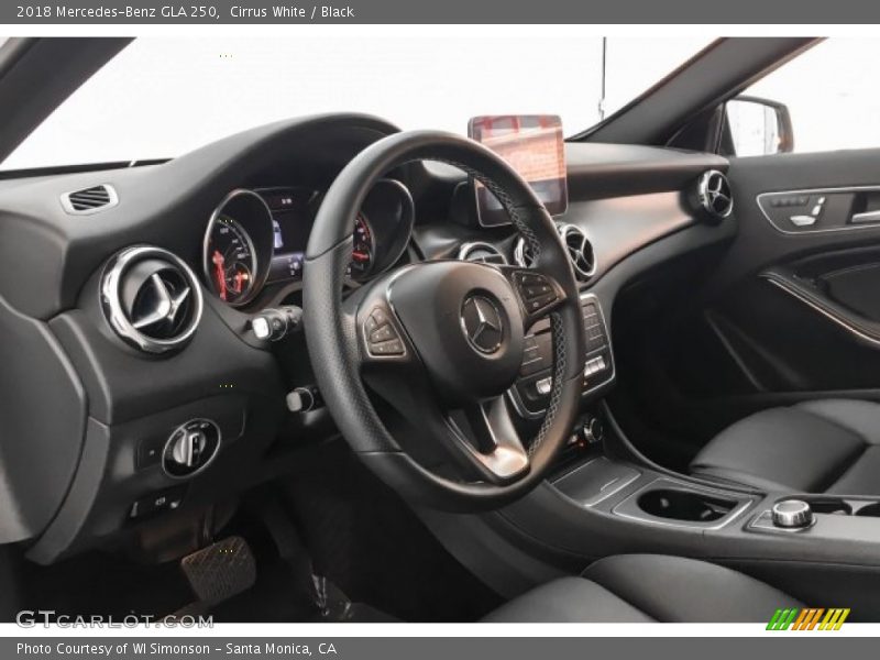 Cirrus White / Black 2018 Mercedes-Benz GLA 250