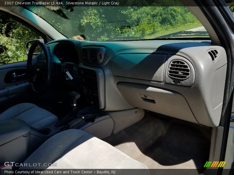 Silverstone Metallic / Light Gray 2007 Chevrolet TrailBlazer LS 4x4
