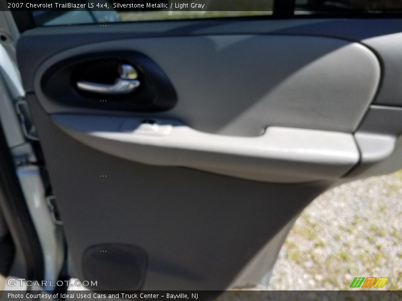 Silverstone Metallic / Light Gray 2007 Chevrolet TrailBlazer LS 4x4