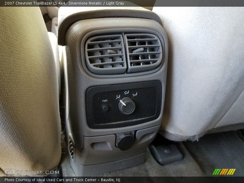 Silverstone Metallic / Light Gray 2007 Chevrolet TrailBlazer LS 4x4