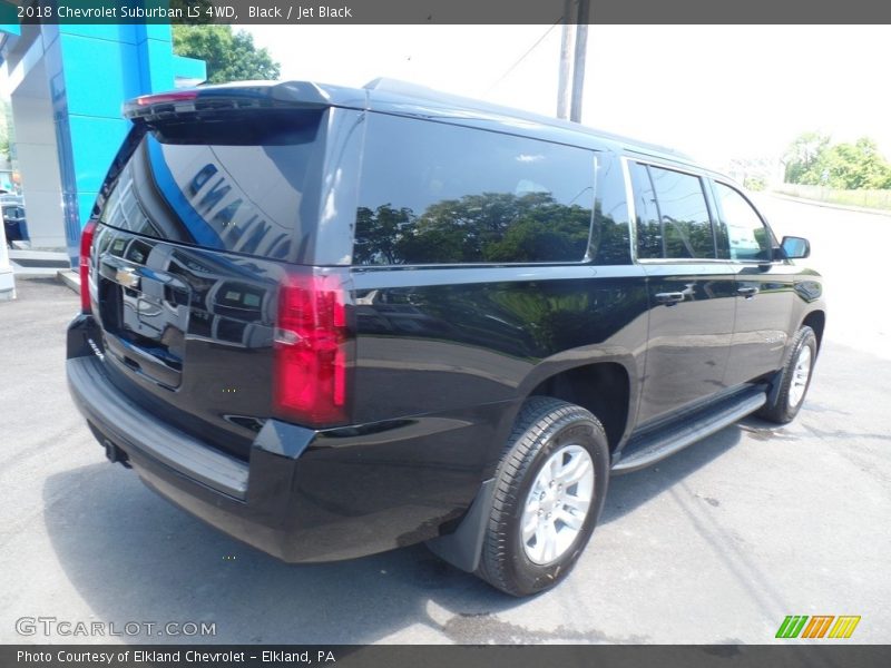 Black / Jet Black 2018 Chevrolet Suburban LS 4WD
