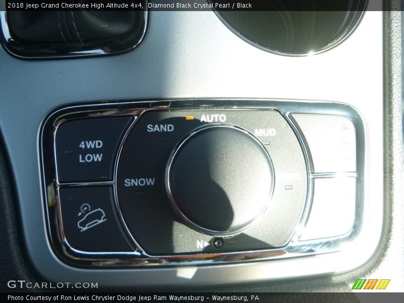 Diamond Black Crystal Pearl / Black 2018 Jeep Grand Cherokee High Altitude 4x4