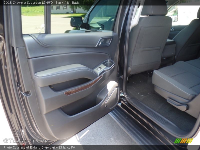 Black / Jet Black 2018 Chevrolet Suburban LS 4WD
