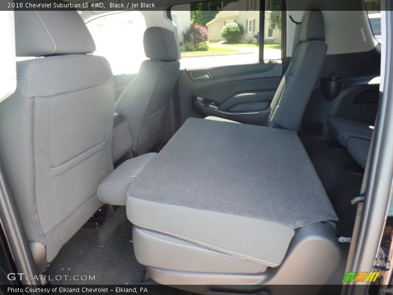 Black / Jet Black 2018 Chevrolet Suburban LS 4WD