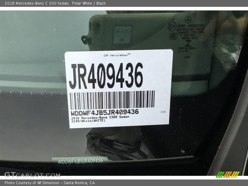 Polar White / Black 2018 Mercedes-Benz C 300 Sedan