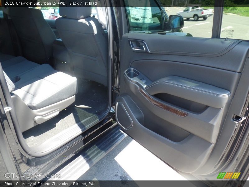 Black / Jet Black 2018 Chevrolet Suburban LS 4WD