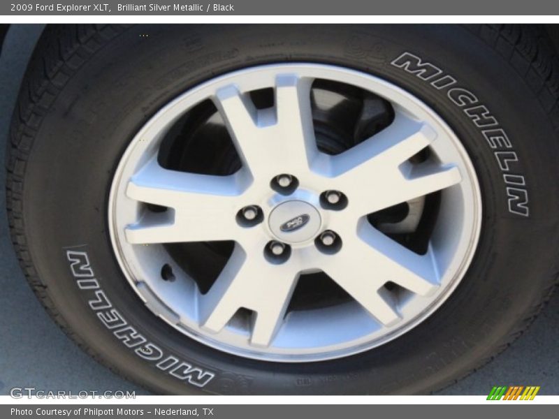 Brilliant Silver Metallic / Black 2009 Ford Explorer XLT
