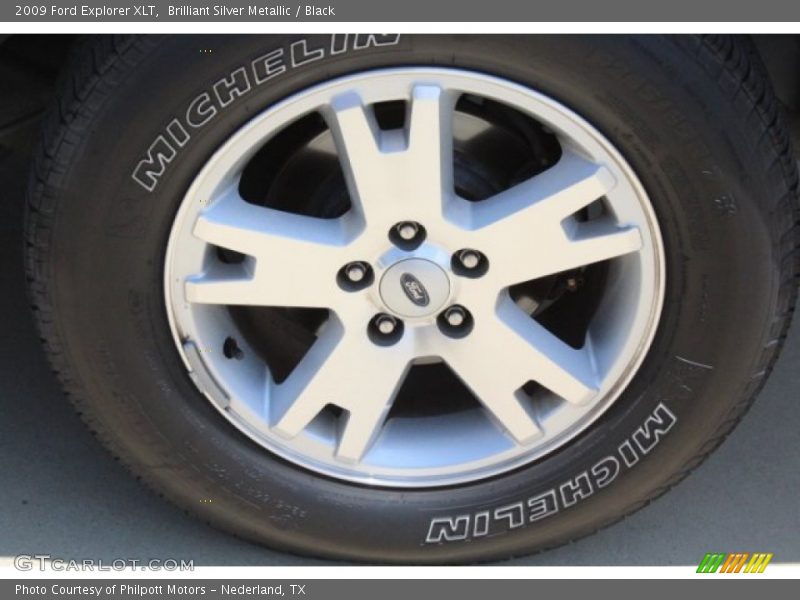 Brilliant Silver Metallic / Black 2009 Ford Explorer XLT