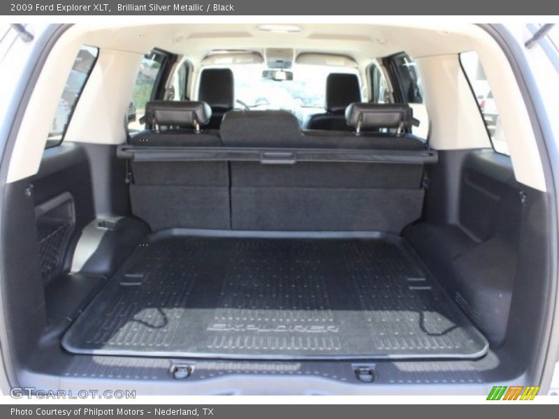 Brilliant Silver Metallic / Black 2009 Ford Explorer XLT