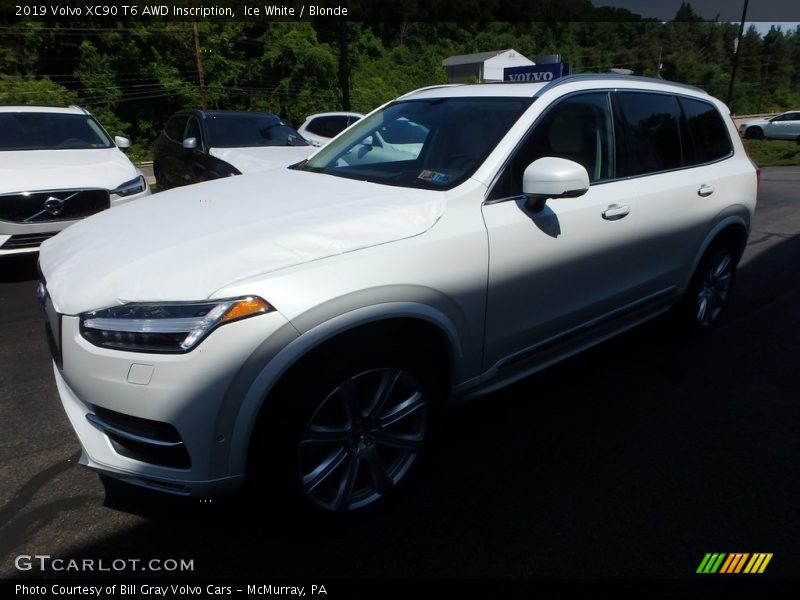 Ice White / Blonde 2019 Volvo XC90 T6 AWD Inscription