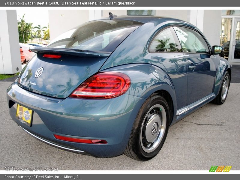 Deep Sea Teal Metallic / Ceramique/Black 2018 Volkswagen Beetle Coast