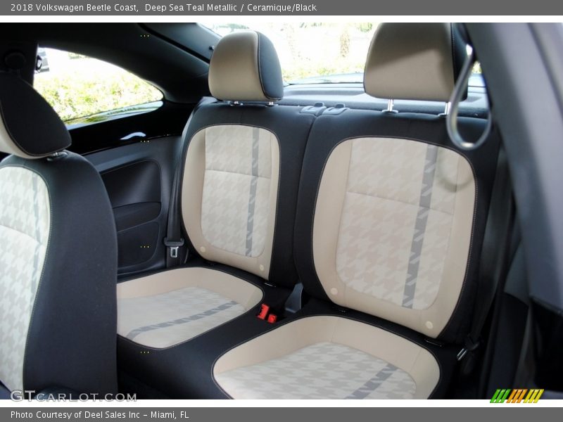 Deep Sea Teal Metallic / Ceramique/Black 2018 Volkswagen Beetle Coast