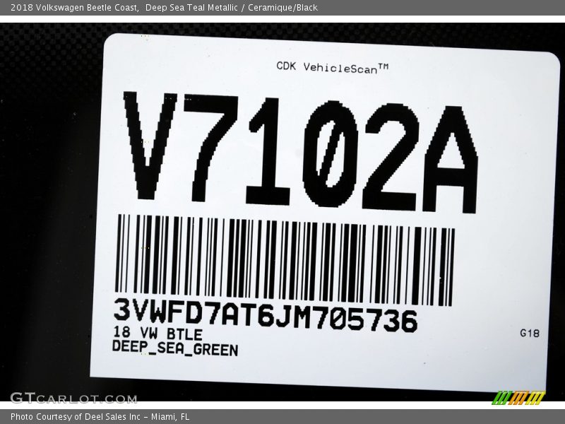 Deep Sea Teal Metallic / Ceramique/Black 2018 Volkswagen Beetle Coast