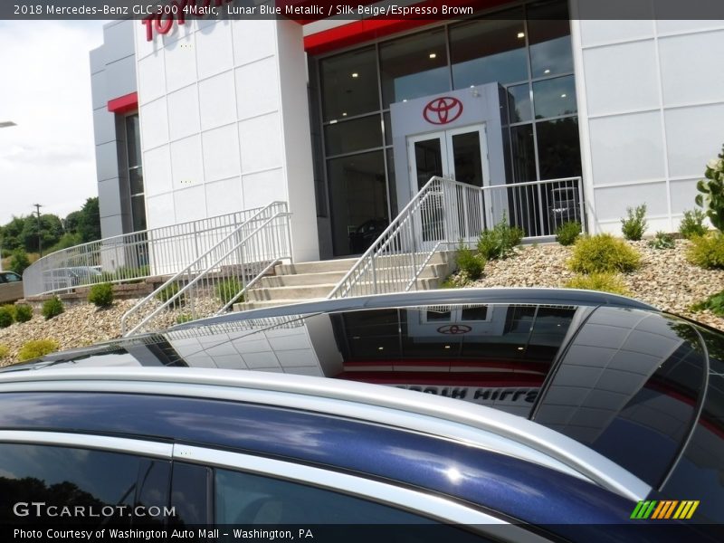 Lunar Blue Metallic / Silk Beige/Espresso Brown 2018 Mercedes-Benz GLC 300 4Matic