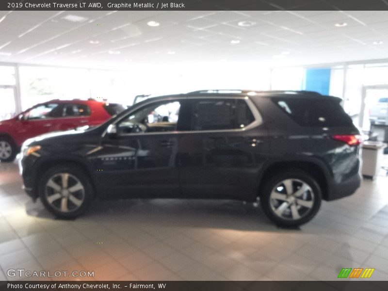 Graphite Metallic / Jet Black 2019 Chevrolet Traverse LT AWD