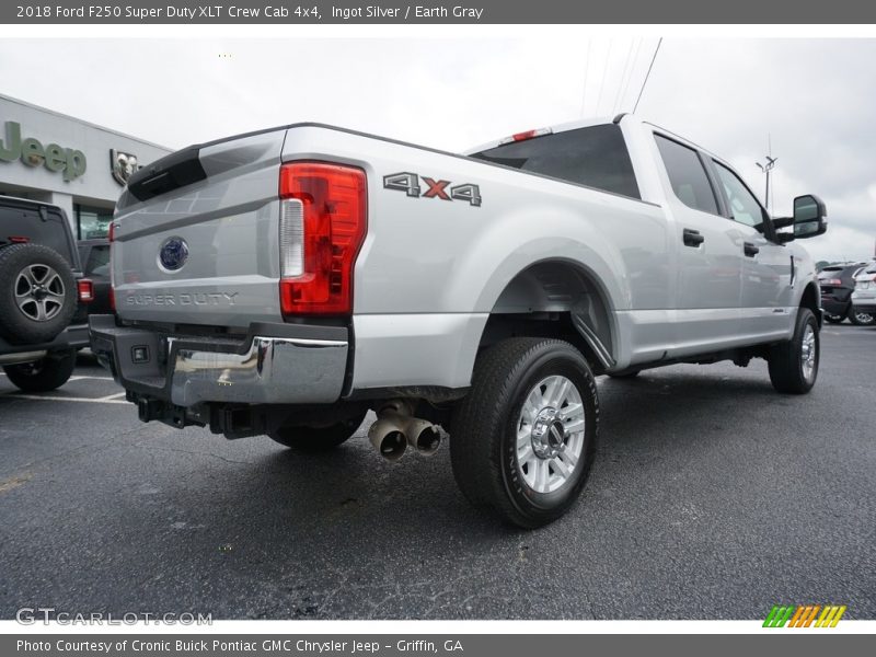 Ingot Silver / Earth Gray 2018 Ford F250 Super Duty XLT Crew Cab 4x4