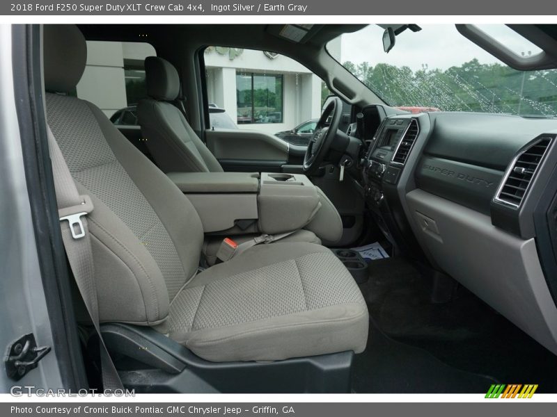 Ingot Silver / Earth Gray 2018 Ford F250 Super Duty XLT Crew Cab 4x4