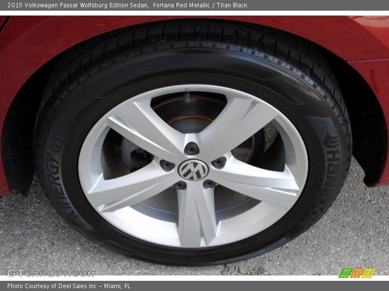Fortana Red Metallic / Titan Black 2015 Volkswagen Passat Wolfsburg Edition Sedan