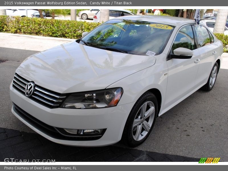 Candy White / Titan Black 2015 Volkswagen Passat Wolfsburg Edition Sedan