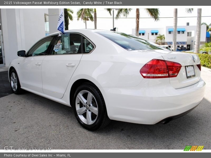 Candy White / Titan Black 2015 Volkswagen Passat Wolfsburg Edition Sedan