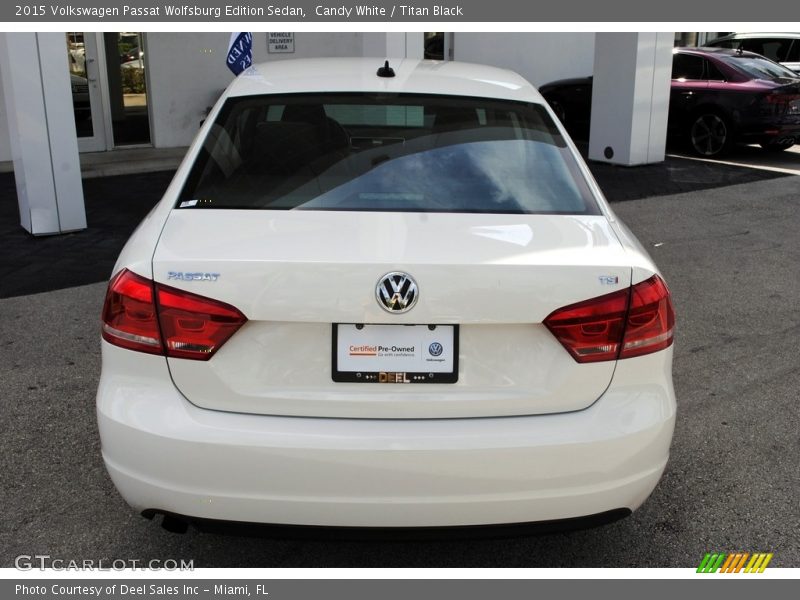 Candy White / Titan Black 2015 Volkswagen Passat Wolfsburg Edition Sedan