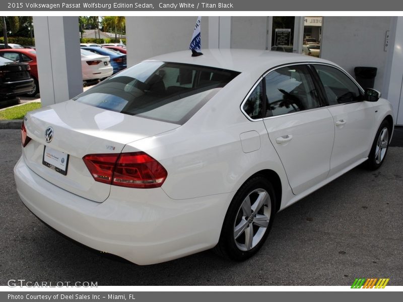 Candy White / Titan Black 2015 Volkswagen Passat Wolfsburg Edition Sedan
