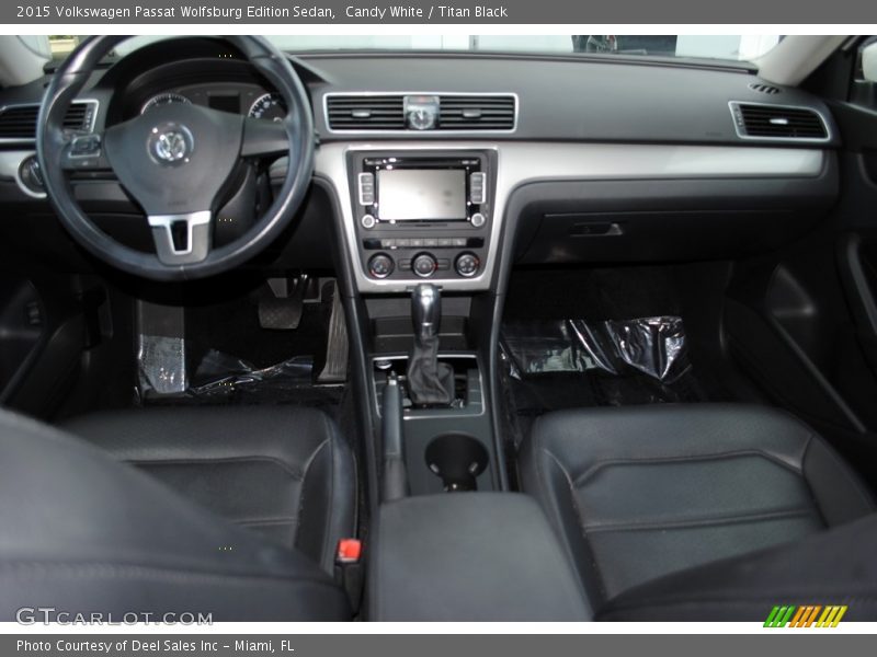 Candy White / Titan Black 2015 Volkswagen Passat Wolfsburg Edition Sedan