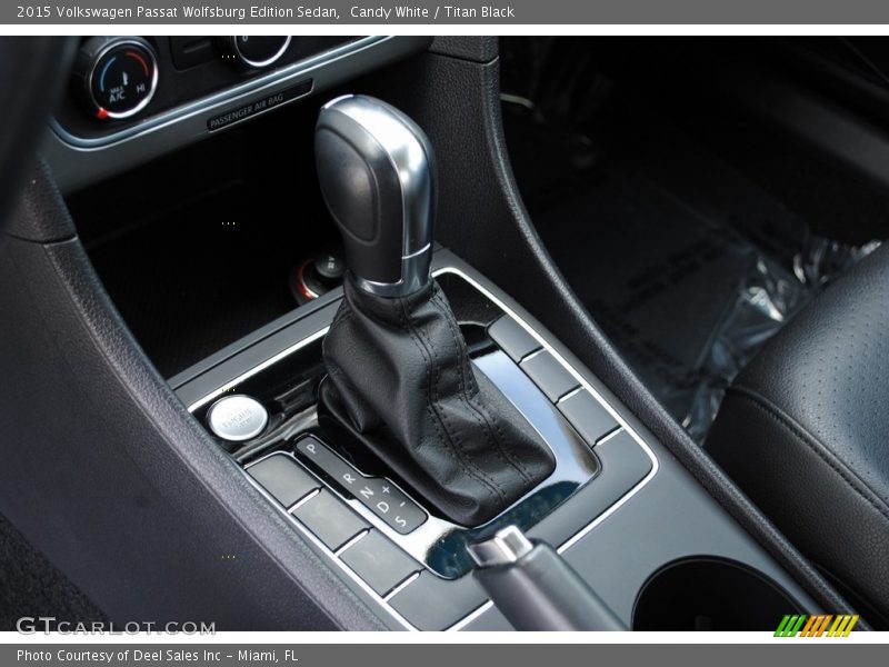 Candy White / Titan Black 2015 Volkswagen Passat Wolfsburg Edition Sedan