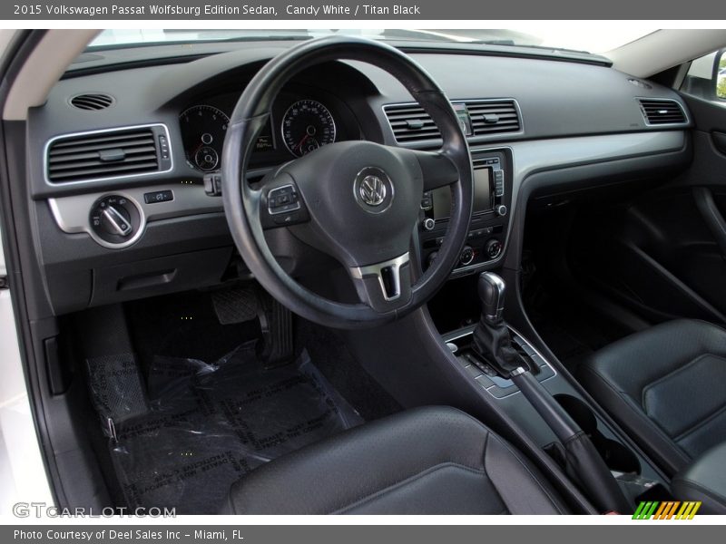 Candy White / Titan Black 2015 Volkswagen Passat Wolfsburg Edition Sedan