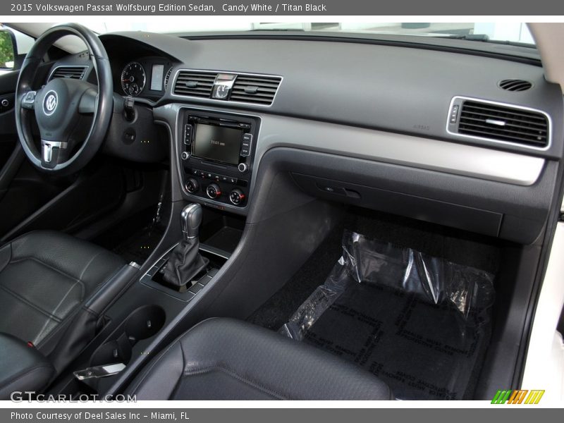 Candy White / Titan Black 2015 Volkswagen Passat Wolfsburg Edition Sedan