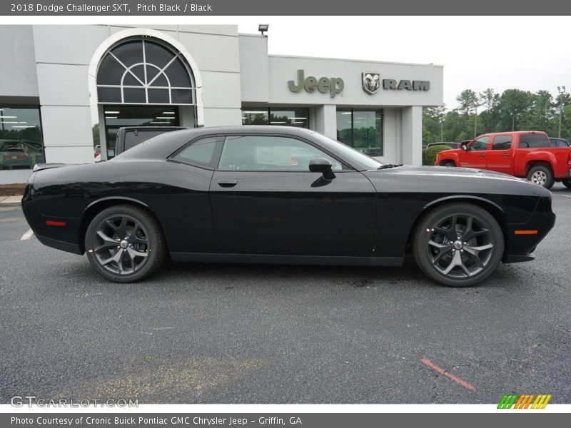 Pitch Black / Black 2018 Dodge Challenger SXT