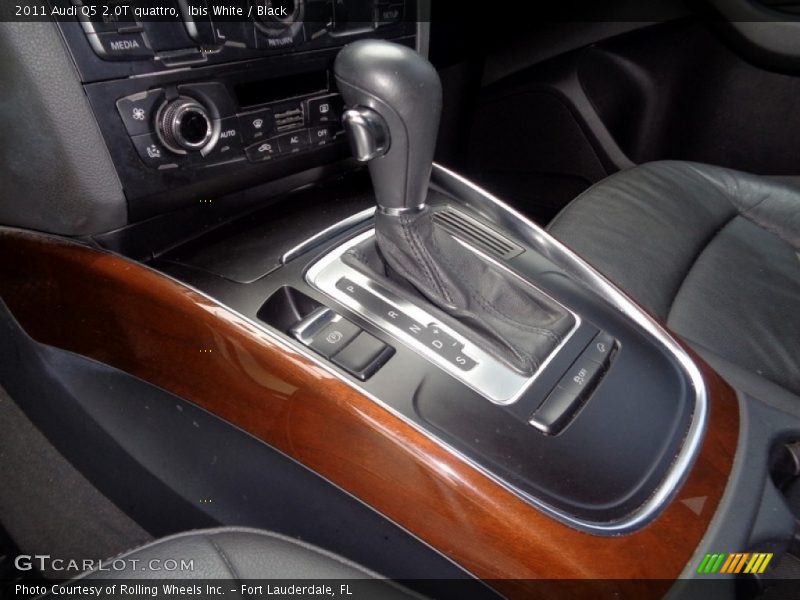 Ibis White / Black 2011 Audi Q5 2.0T quattro