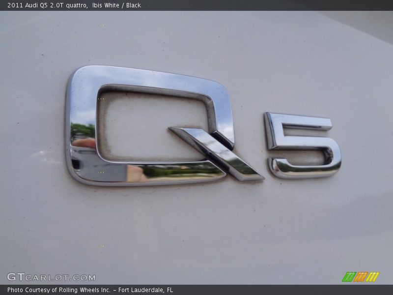 Ibis White / Black 2011 Audi Q5 2.0T quattro