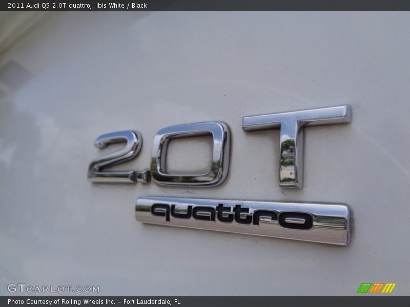 Ibis White / Black 2011 Audi Q5 2.0T quattro