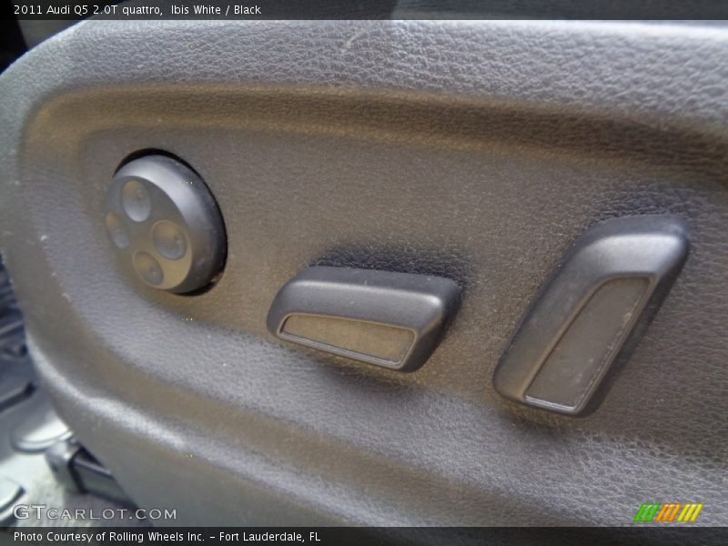 Ibis White / Black 2011 Audi Q5 2.0T quattro