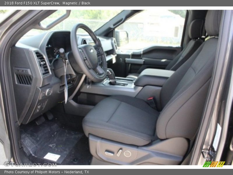 Magnetic / Black 2018 Ford F150 XLT SuperCrew