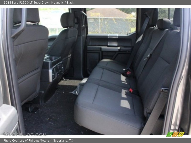 Magnetic / Black 2018 Ford F150 XLT SuperCrew