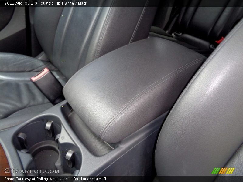 Ibis White / Black 2011 Audi Q5 2.0T quattro