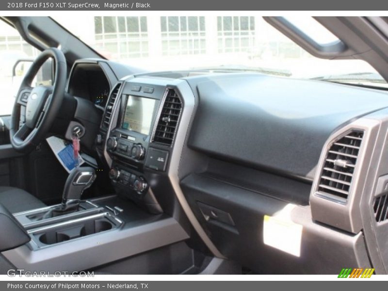 Magnetic / Black 2018 Ford F150 XLT SuperCrew