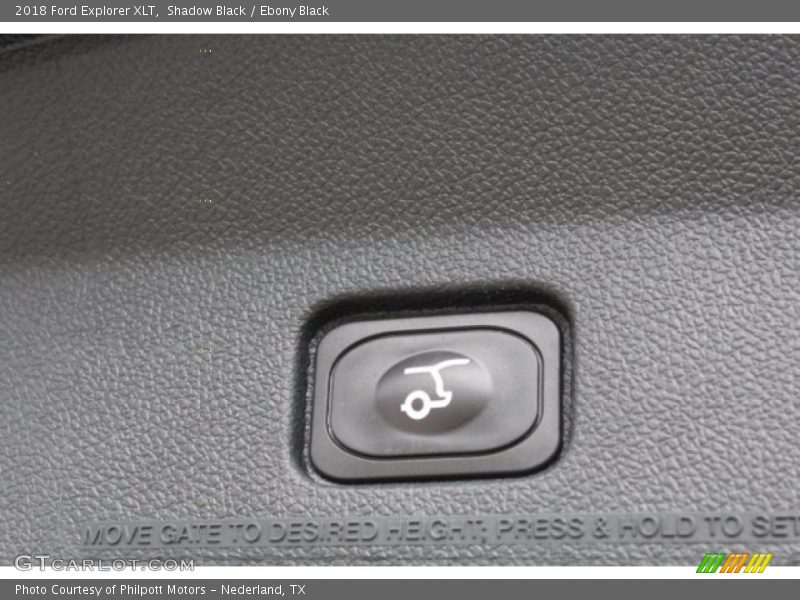 Shadow Black / Ebony Black 2018 Ford Explorer XLT