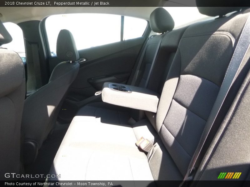 Pepperdust Metallic / Jet Black 2018 Chevrolet Cruze LT