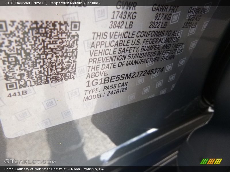 Pepperdust Metallic / Jet Black 2018 Chevrolet Cruze LT