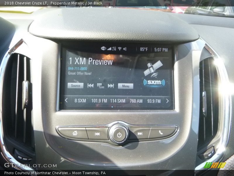 Pepperdust Metallic / Jet Black 2018 Chevrolet Cruze LT