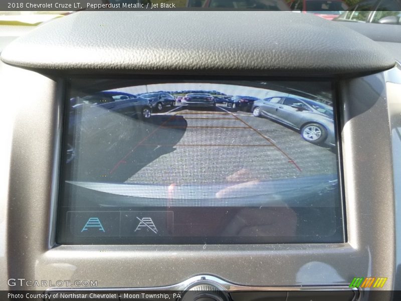 Pepperdust Metallic / Jet Black 2018 Chevrolet Cruze LT