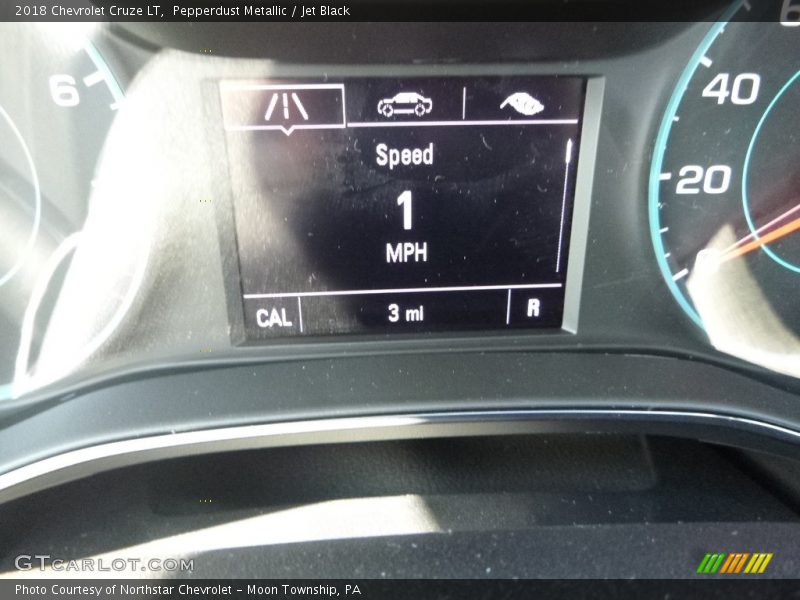 Pepperdust Metallic / Jet Black 2018 Chevrolet Cruze LT