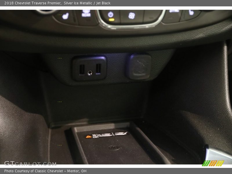 Silver Ice Metallic / Jet Black 2018 Chevrolet Traverse Premier