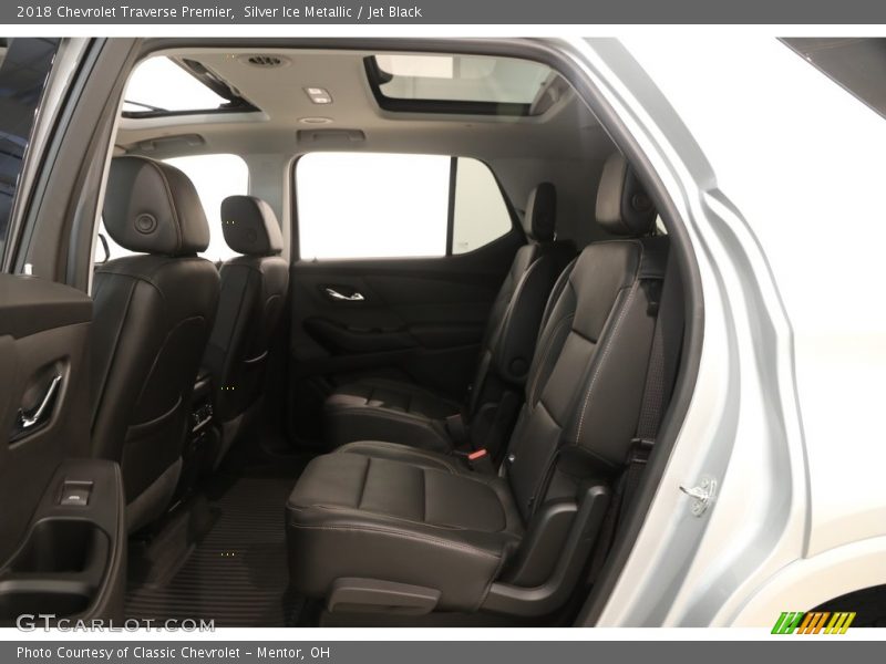Silver Ice Metallic / Jet Black 2018 Chevrolet Traverse Premier