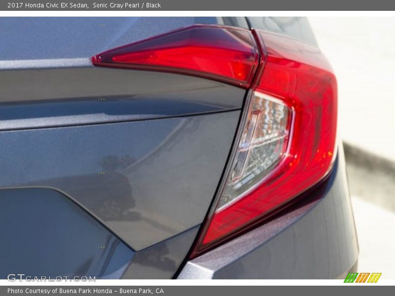 Sonic Gray Pearl / Black 2017 Honda Civic EX Sedan