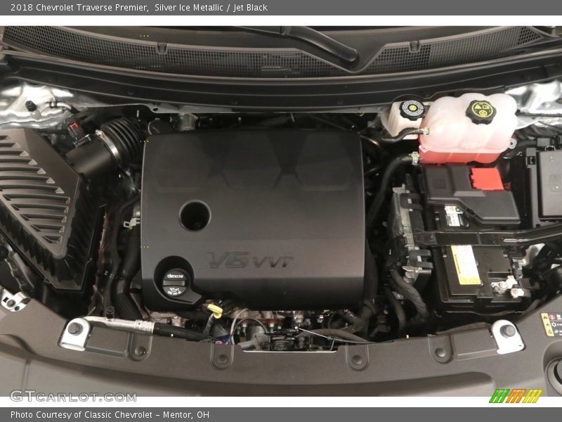 Silver Ice Metallic / Jet Black 2018 Chevrolet Traverse Premier